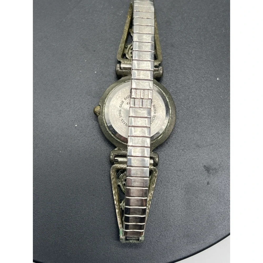 Wrangler ladies Watch Unique Southwest Filigree Artwork ‎ Looks & Needs Battery